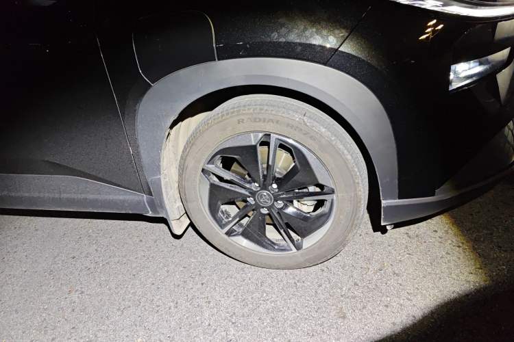 Used Toyota BZ 3X 2025 430 Air+ Right Front Wheel Hub