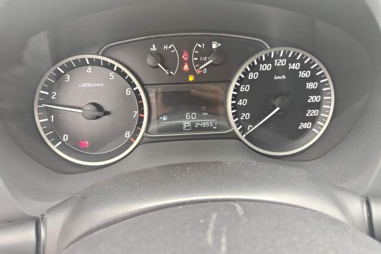 Used Nissan Sylphy 2019 1.6XV CVT Smart Connect Luxury Edition China VI Standard Odometer Close Up