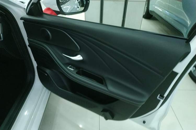 Used Chery Fengyun A8 2024 127 ZHU FENG Version