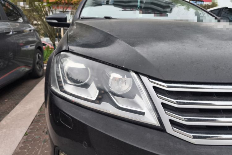 Used Volkswagen Magotan 2013 1.8TSI Luxury Model Right Front Headlight