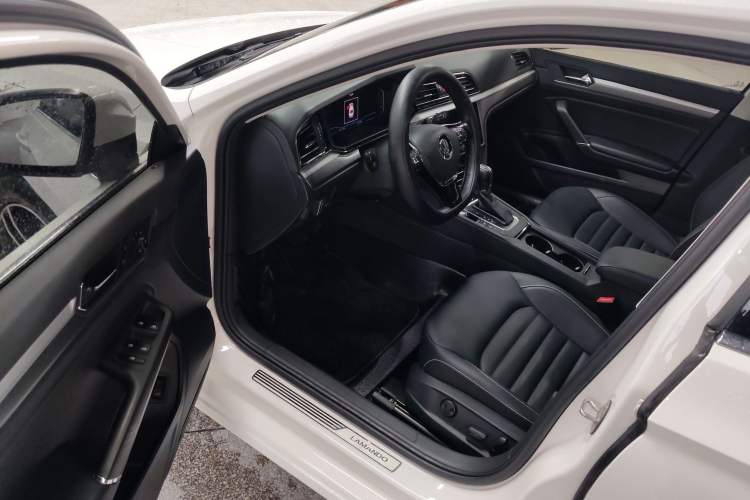 Used Volkswagen Lamando 2021 280TSI DSG Comfort Edition
