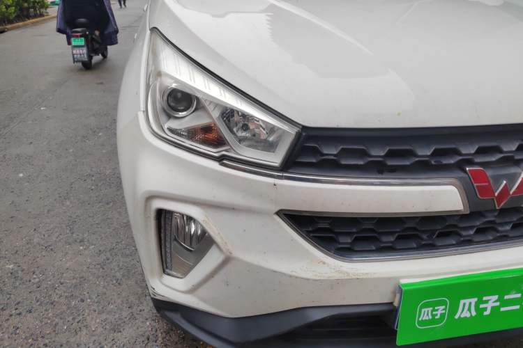 Used Wuling Hongguang S3 2018 1.5T Manual Luxury Model China V Standard