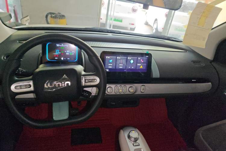 Used CHANGAN NEVO Lumin 2025 205 km Xiangqin Version Center Console