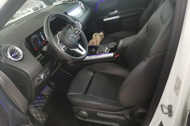 Used Mercedes-Benz GLA 2022 GLA 220 Left Front Seat