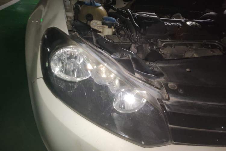 Used Volkswagen Golf 2012 1.4 TSI Manual Comfort Edition Right Front Headlight