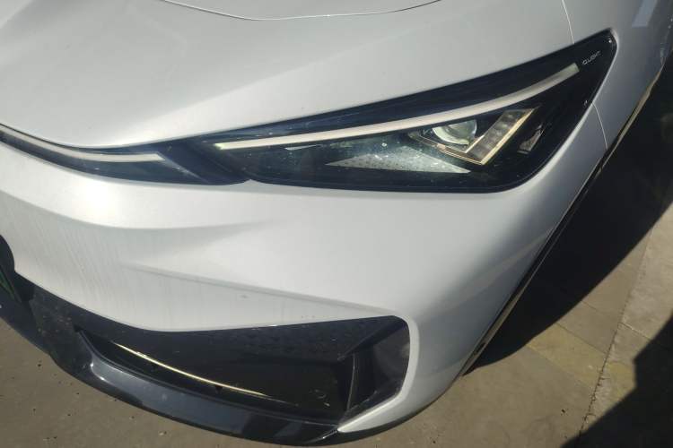 Used Volkswagen ID.UNYX 2024 Pro Long-Range Version