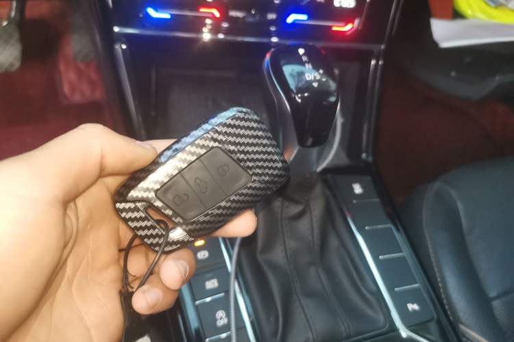 Used Volkswagen Passat 2020 Revised Version 330TSI Luxury Edition China VI Standard
