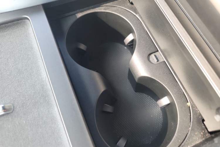 Used Denza N9 2025 Flagship Model
