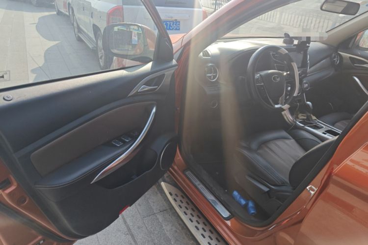 Used BYD Song 2016 GaiShi Edition 1.5TID Automatic Elite Model