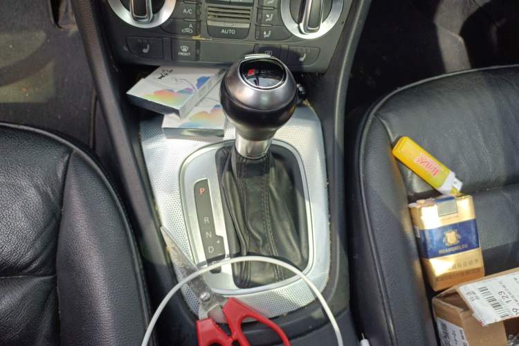 Used Audi Q3 2015 35 TFSI Comfort Model Gear Lever