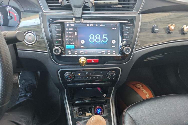 Used Great Wall C50 2014 Upgraded Model 1.5T Manual Fashion Edition