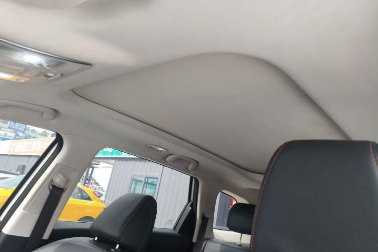 Used CHANGAN OSHAN X7 2020 1.5T Automatic Flagship Edition Headliner