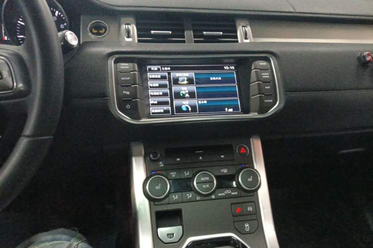 Used Land Rover Range Evoque 2015 2.0T Five-Door Zhiyao Edition Audio And AC Panel