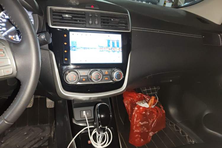 Used Nissan Tiida 2021 1.6L CVT Smart Drive Edition Audio And AC Panel