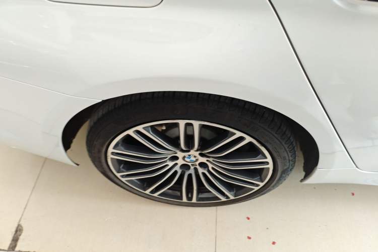 Used BMW 5 Series 2018 Restyled 530Li Leading Edition M Sport Package