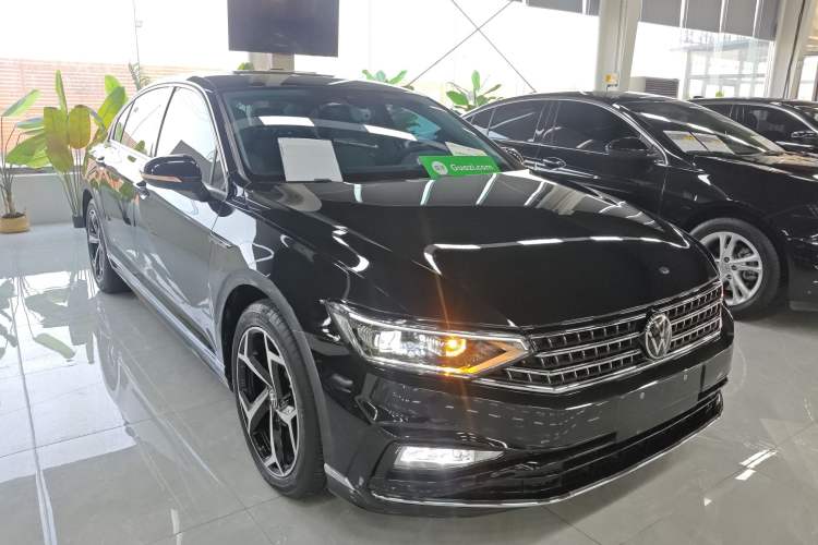 Used Volkswagen Magotan 2023 2 Million Units Commemorative Edition 330TSI DSG Luxury Version