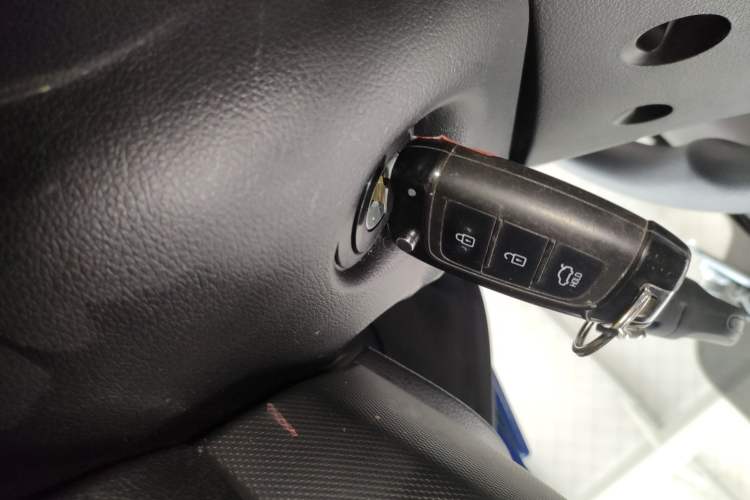 Used Hyundai Celesta 2017 1.6L Automatic Enjoyment Version GLS