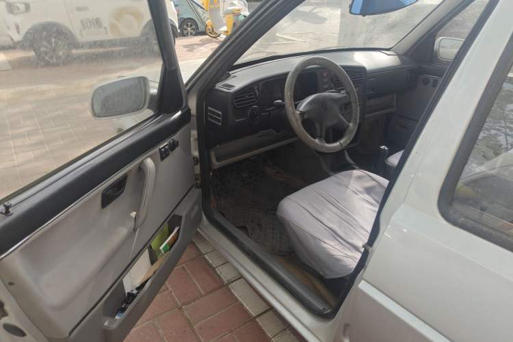 Used Volkswagen Jetta 2010 1.6L Partner
