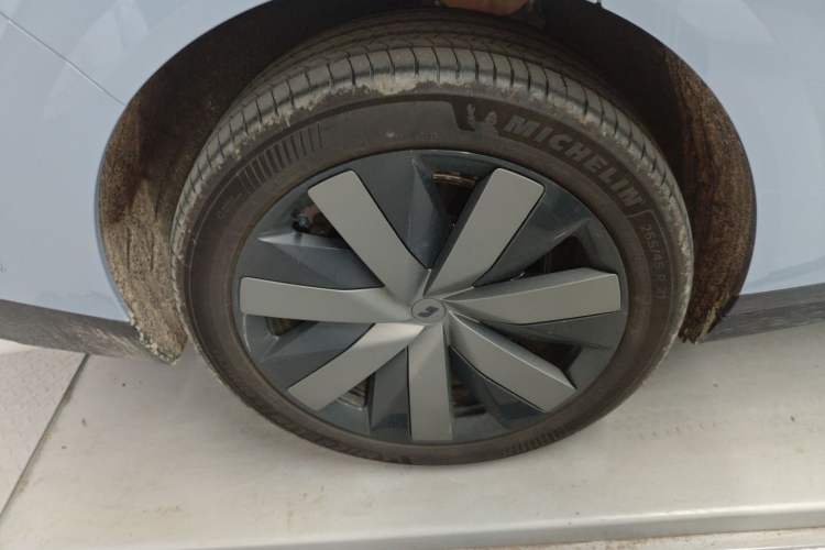 Used Li Auto i8 2025 Model Standard Version
