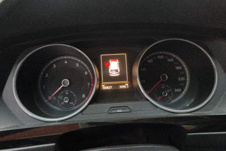 Used Volkswagen Tiguan L 2019 330TSI Automatic Two-Wheel Drive Smart Luxury Version China VI Standard Instrument Cluster