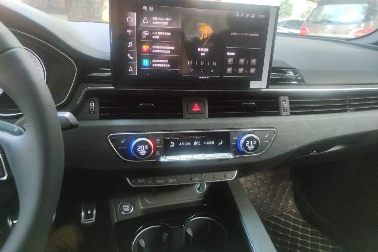 Used Audi A4L 2023 40 TFSI Luxury Dynamic Model Audio And AC Panel