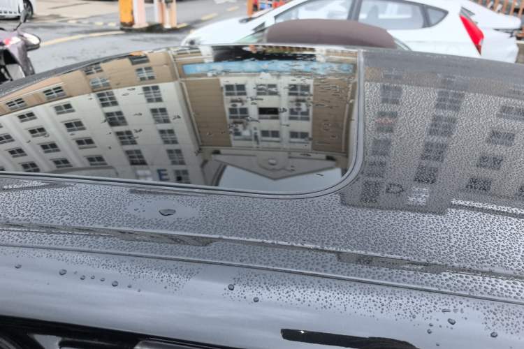 Used BMW 5 Series 2022 Second Facelift 525Li Luxury Package Roof