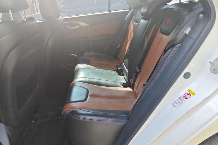 Used BYD Qin New Energy 2015 1.5T Dual-Crown Flagship Plus Edition Left Rear Seat