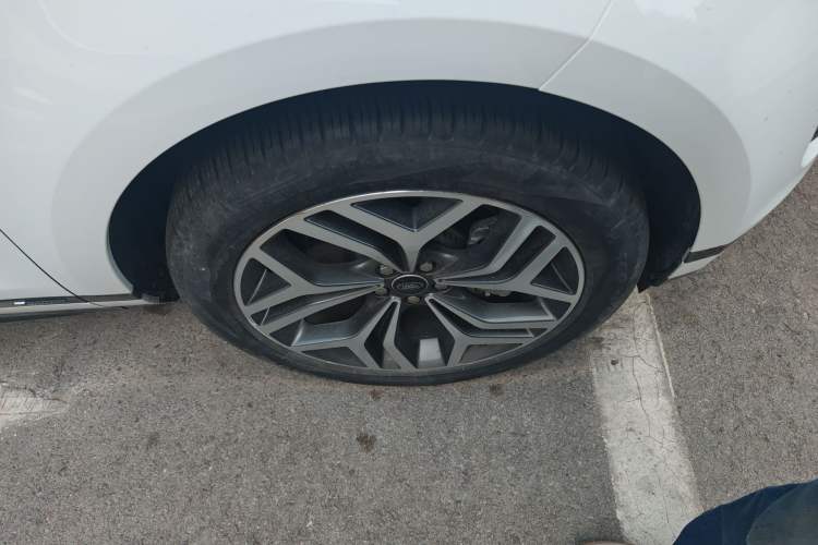 Used Land Rover Range Evoque 2021 Range Rover Velar 249 PS R-Dynamic S Performance Edition
