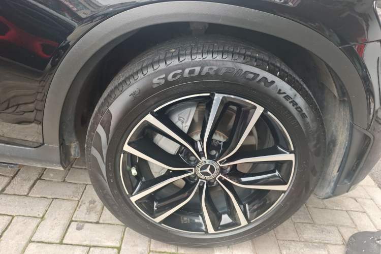 Used Mercedes-Benz GLC 2021 GLC 260 L 4MATIC Luxury Model Right Front Wheel Hub