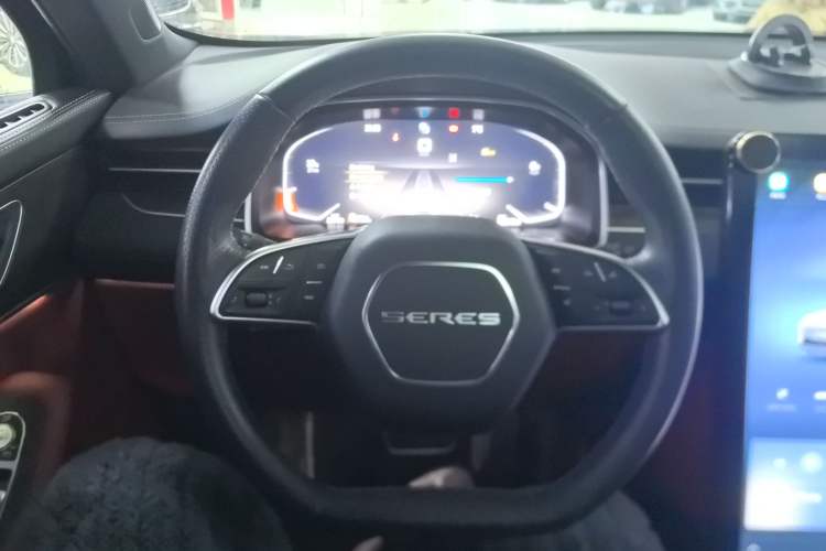 Used SERES SF5 2021 Four-Wheel Drive Freedom Expedition Edition