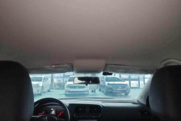 Used Volkswagen Polo 2016 1.4L Manual Fashion Model
