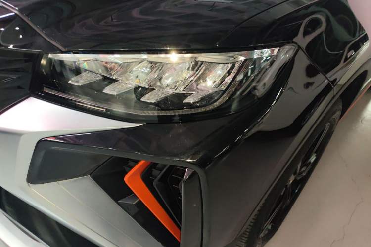 Used Geely Auto Emgrand X7 Sport 2022 Boyue X 1.8TD DCT ZhiShang Model Left Front Headlight