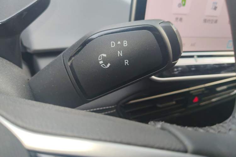 Used Volkswagen ID.3 2025 Smart Edition Outstanding Model Gear Lever