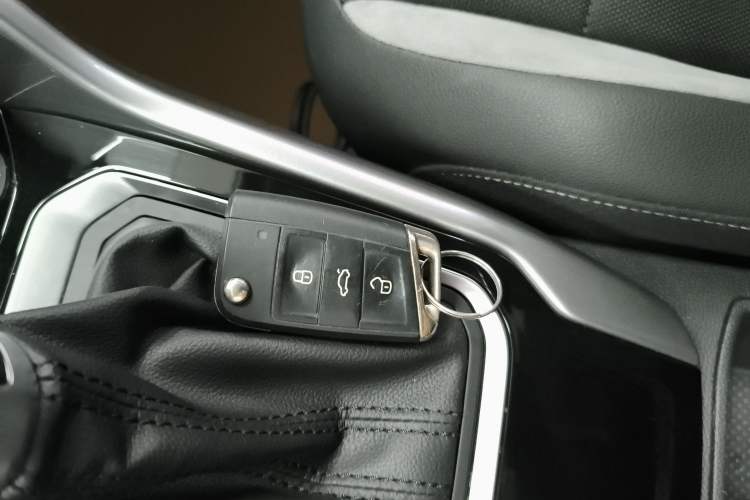 Used Volkswagen T-ROC 2020 230TSI DSG Two-Wheel Drive Advanced Version