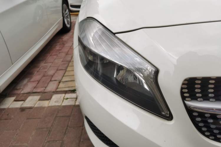 Used Mercedes-Benz A-Class 2013 A 180 Fashion Model Right Front Headlight