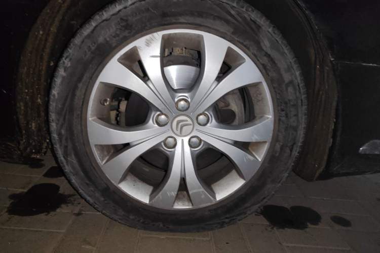 Used Citroen C5 2012 2.3L Automatic Zunyu Version
