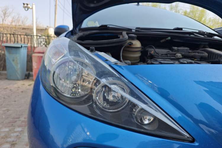 Used Peugeot 207 2011 Hatchback 1.4L Manual Yule Edition Right Front Headlight