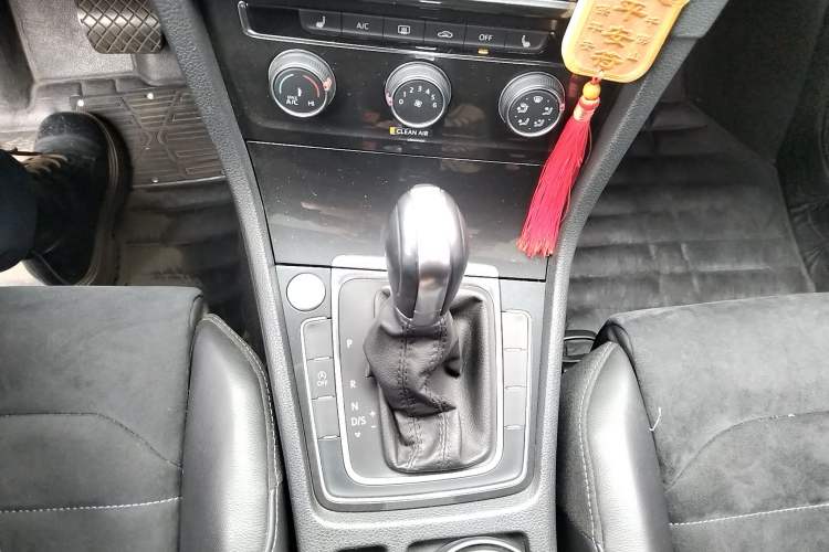 Used Volkswagen Golf 2018 230TSI Automatic Luxury Version