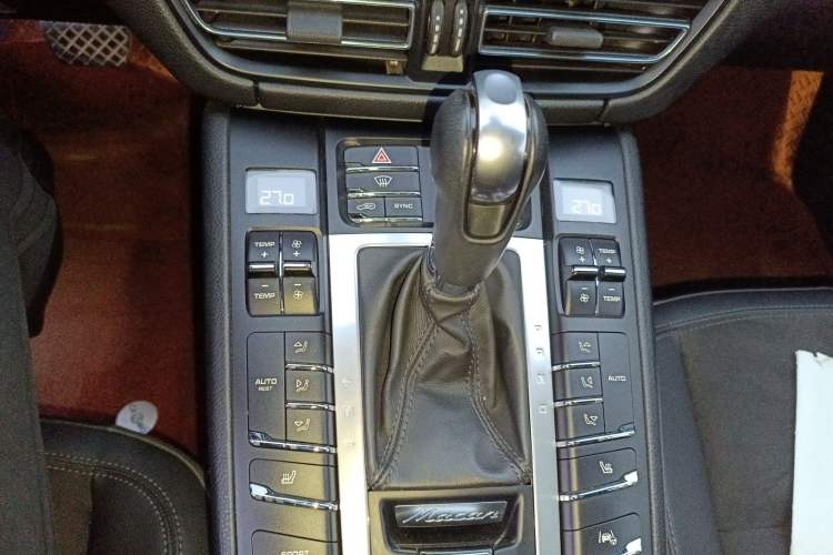 Used Porsche Macan 2021 Macan 2.0T