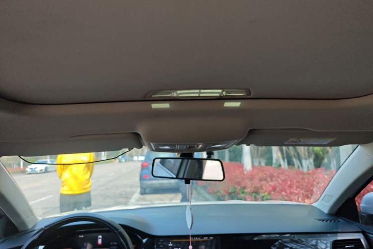 Used Volkswagen Lavida 2022 1.5L Automatic Vision Edition Headliner