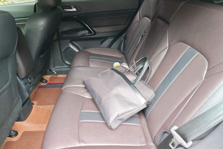 Used GAC Trumpchi GS4 2019 270T Automatic Two-Wheel Drive Luxury Smart Connectivity Model Left Rear Seat