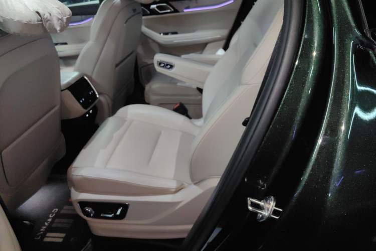 Used Lynk & Co 09 EM-P 2024 2.0TD EM-P Four-Wheel Drive ULTRA Six-Seater
