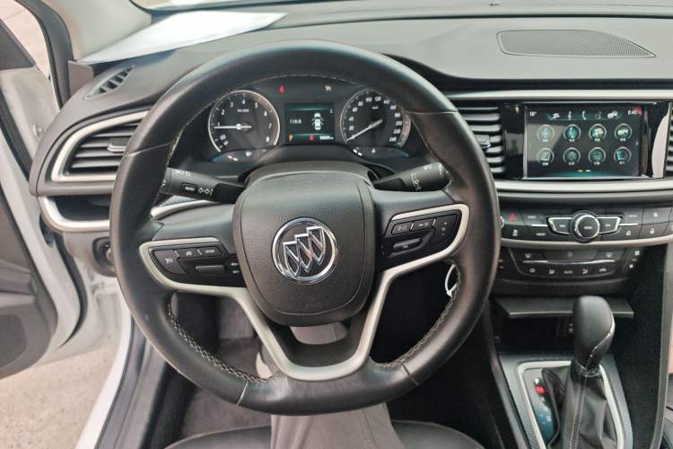Used Buick GT 2019 18T Automatic Connected Elite Model China VI Standard Steering Wheel