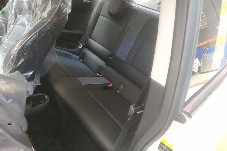 Used MINI Electric MINI COOPER 2025 Model Facelift 466km COOPER E Classic Style
