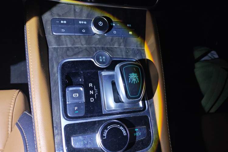 Used BYD Qin New Energy 2017 1.5T Luxury Model Gear Lever