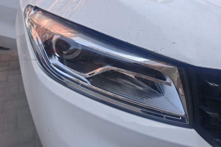 Used Dongfeng Fengon 580 2021 Revised ☆ Star Edition 1.8L Manual Elite Version