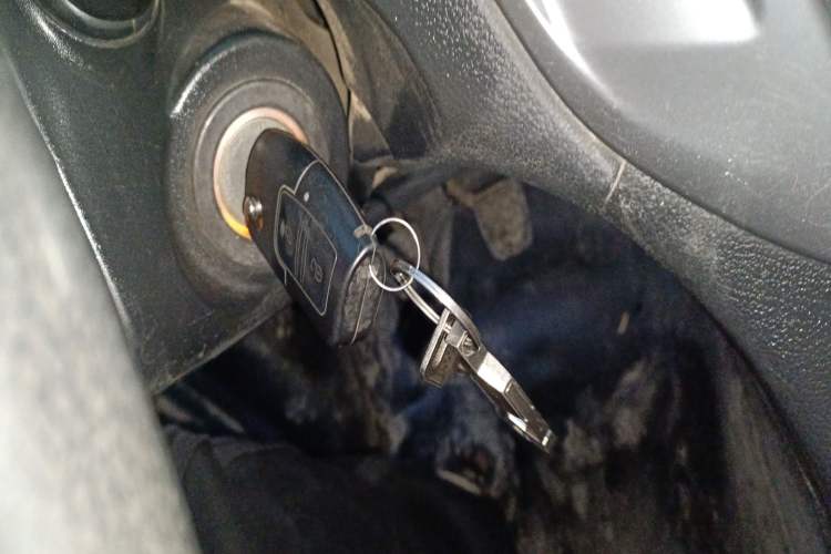 Used JMC Yuhu 7 2020 2.0T Diesel Manual 4x4 Comfort Edition Long Wheelbase China VI Emission Standard JX4D20A6L
