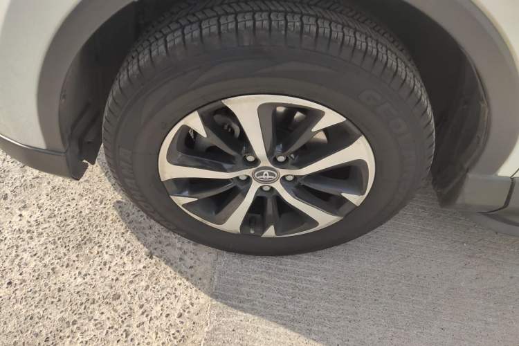 Used Toyota RAV4 2019 2.0L CVT Two-Wheel Drive ZhiShang Version China VI Standard
