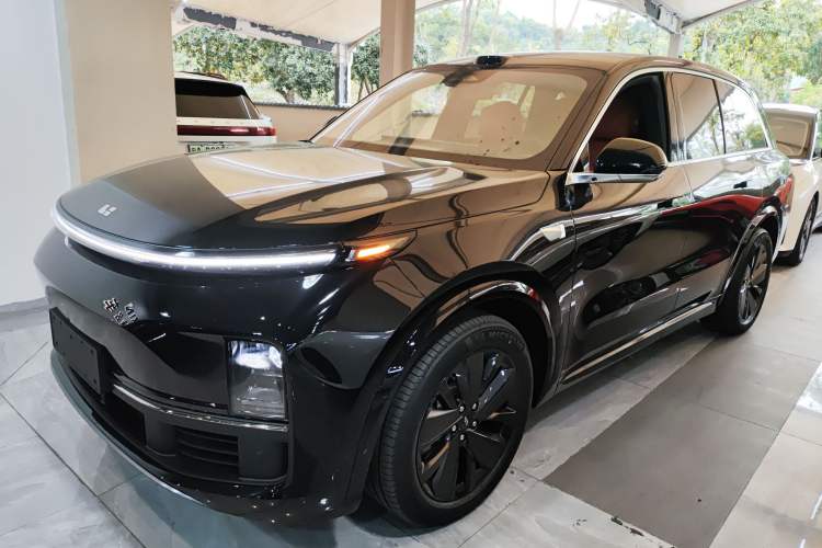 Used Li Auto L8 2025 Pro Smart Refresh Edition