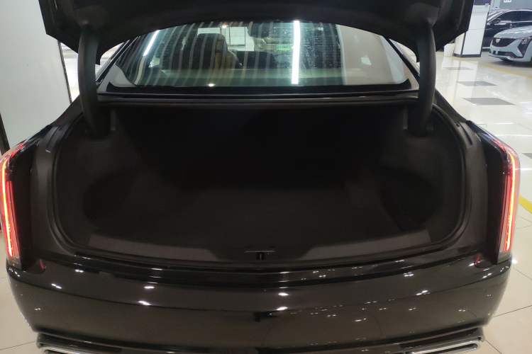 Used Cadillac CT6 2023 28T Platinum Edition